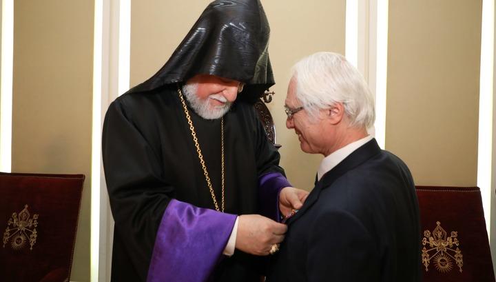 Տիգրան Մանսուրյանը՝ «Ասպետի կարգ» շքանշանակիր