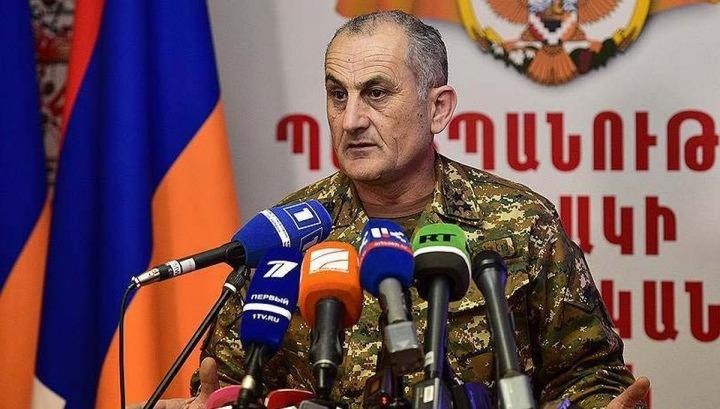 Տո այ «դուխով» բանսարկու դու ուր, Տիգրան Մեծի քարտեզն ուր. Սենոր Հասրաթյանը` Անդրանիկ Քոչարյանին