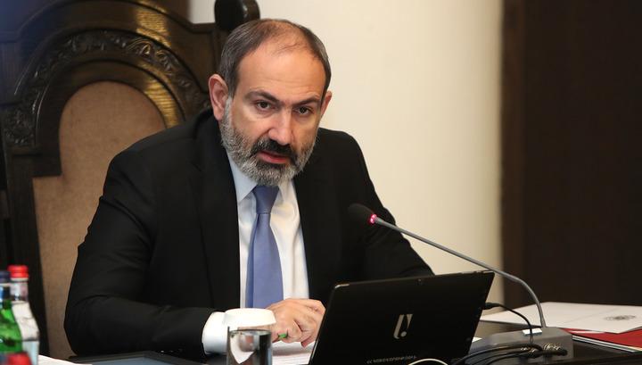 «Ֆեյսբուքչիները» կաղում են, վարչապետը «ձգել է ականջները»․ «Փաստ»