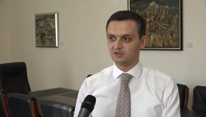 Ֆինանսների փոխնախարարը հանդիպել է բողոքող ընկերությունների անդամներին