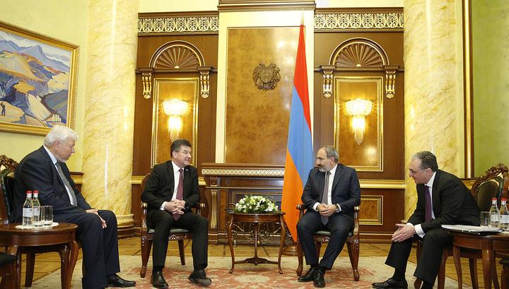 ԵԱՀԿ նախագահի հետ քննարկել են Արցախի հարցը