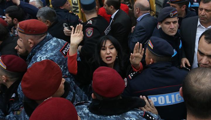 Ո՞ւր էիք դուք, երբ ոստիկանը հարվածում էր քաղաքացուն․Զոհրաբյանը՝ քաղակտիվիստներին