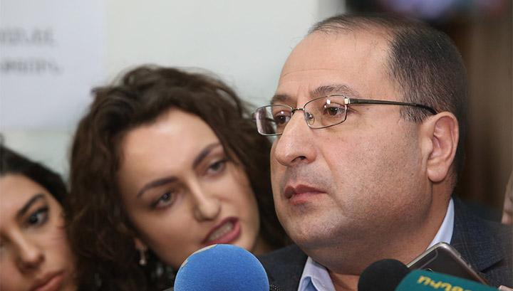 Քոչարյանի դեմ միակ ցուցմունքը Արշակ Կարապետյանի՝ պաշտոնի դիմաց տրված ցուցմունքն է․ փաստաբան․ Aysor.am