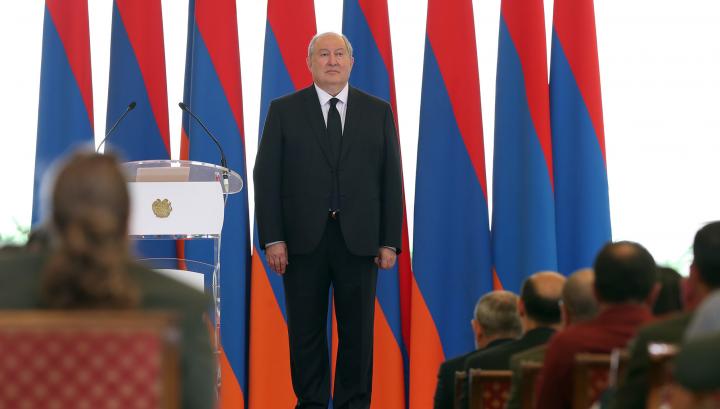 Գեներալներ, սպորտի վաստակավոր գործիչներ. ովքե՞ր են պարգևատրվել Արմեն Սարգսյանի կողմից