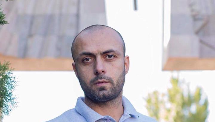 Երեկ, ոստիկանական մեքենայի մեջ խոշտանգման եմ ենթարկվել կարմիր բերետավորների կողմից․ Արթուր Ալեքսանյան