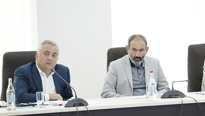 Կենտրոնական բանկը սառը ջուր լցրեց Փաշինյանի ոգևորության վրա․ «168 ժամ»