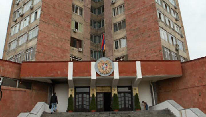 ԴԱՀԿ-ն ողջ ուժով բռնագանձում է