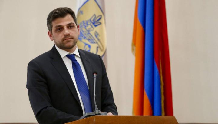 Գեւորգ Սիմոնյանի շուրջ կատարվածը ընդամենը շոու էր․ «Ժողովուրդ»