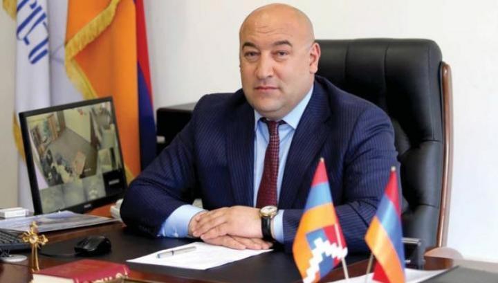 Խուզարկում են Քաջարանի համայնքապետ Մանվել Փարամազյանի բնակարանը