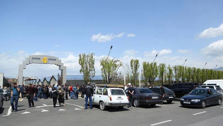 Ինչո՞ւ են խուզարկում «Առինջ մոլ»-ը