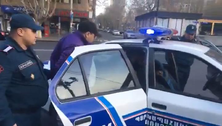 Շտապ․ #SutNikol նախաձեռնության անդամներին բերման են ենթարկել