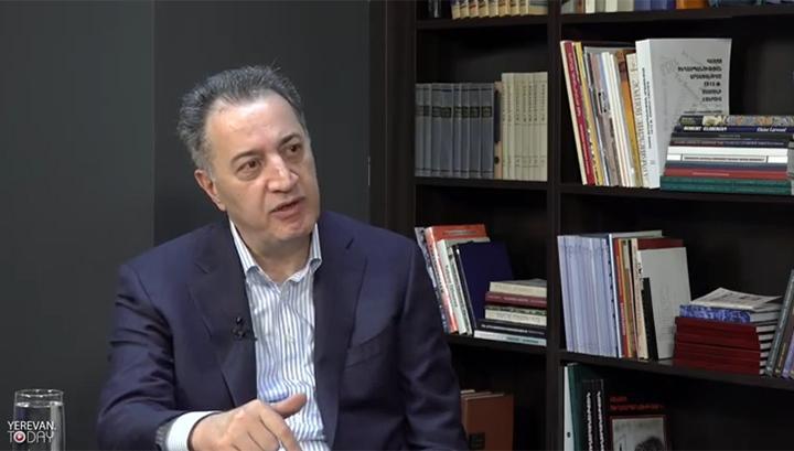 Հայերին բնաջնջելու իղձը եղել է, մնացել է, և առայժմ մնալու է, որպես թյուրքական դաշինքի քաղաքական նպատակ և թյուրքական իղձ․ Կարեն Ճշմարիտյան