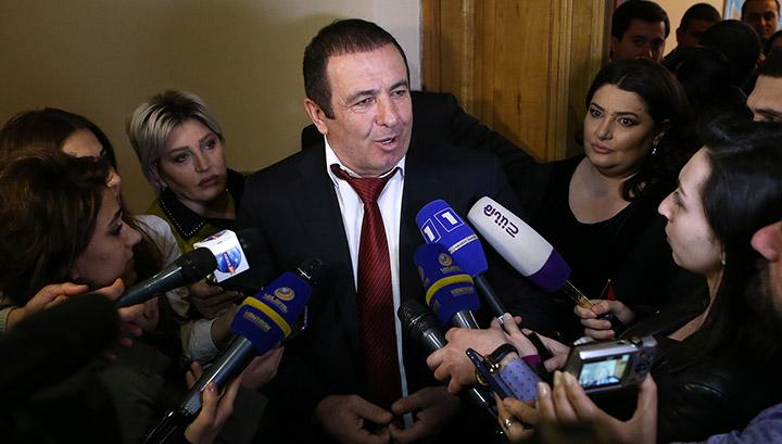 Կարևորը դատարկ-դատարկ խոսելը չէ, այսօր ժողովուրդը սպասում է գործի