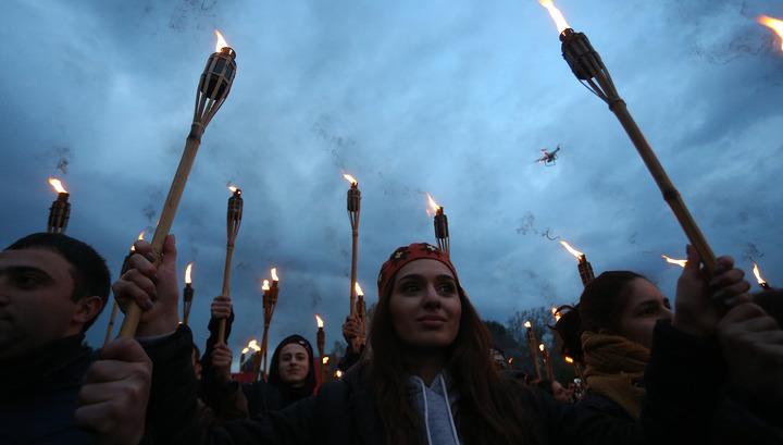 Ջահերով երթը՝ լուսանկարներով