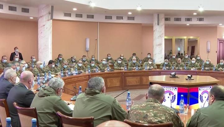 Զինվորականները ասել են, որ չեն պատրաստվում այս ամենը կուլ տալ, և հաստատում են իրենց պահանջը՝ հրաժարական պետք է տա. Դեժավյու