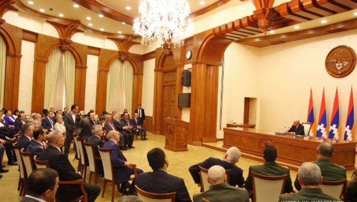 Պարգևատրման արարողություն՝ Արցախի նախագահականում