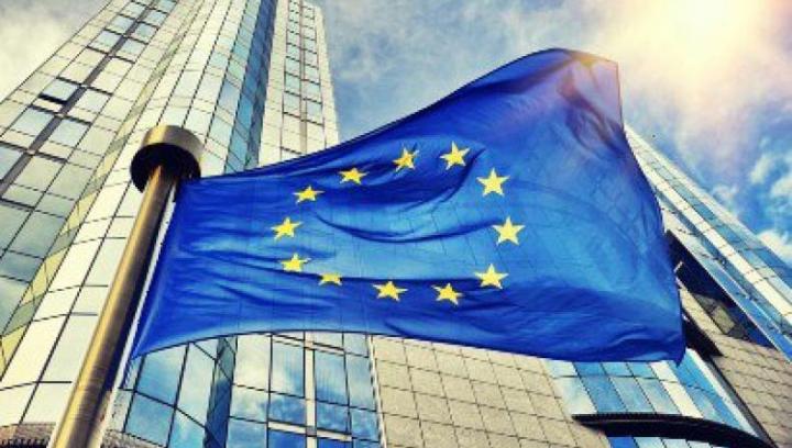 Քաղաքական գործիչը պետք է ձեռնպահ մնա դատական համակարգի նկատմամբ ճնշումներից