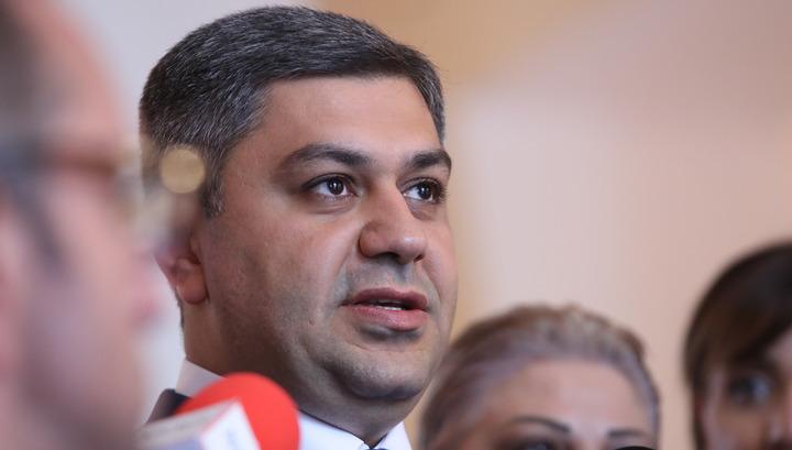 Ի՞նչ են քննարկում իշխանական քասթինգներին․ «Հրապարակ»