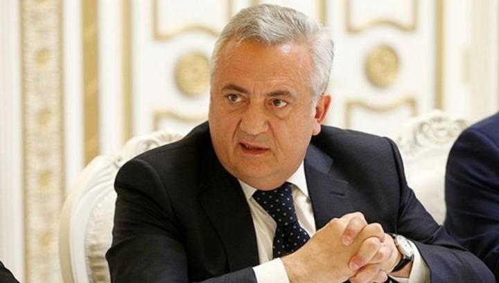 ԿԲ նախագահի՝ իշխանւթյան հետ լեզու գտնելու և երկար պաշտոնավարելու գաղտնիքը