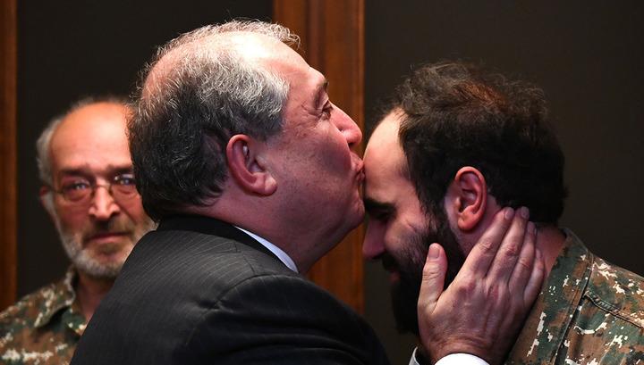 Հայրենասեր խաղացող Արմեն Սարգսյանի տղաները խուսափել են ծառայությունից․Politik.am