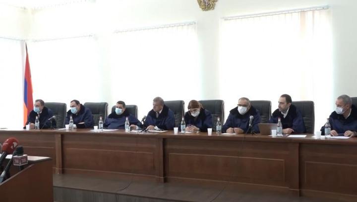 Դատավոր Զարուհի Նախշքարյանի գործով նիստը հետաձգվեց