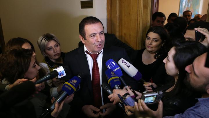 Հենց դու քո ցեղով գնա օրենքին ենթարկվի․ ԲՀԿ նախագահը՝ լրագրողին