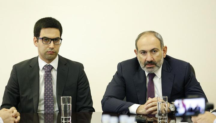 Հե­ղա­փո­խա­կան հերթական «էքս­պե­րի­մեն­տը». «Փաստ»