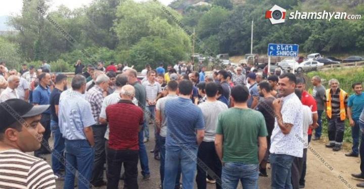 Թեղուտի և Շնողի բնակիչները փակել են Թեղուտ տանող ճանապարհը