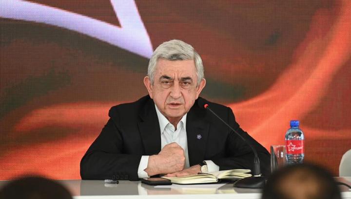 Դա Արցախի խնդրի խաղաղ կերպով լուծելու պայմանագիր էր․ Սերժ Սարգսյանը մանրամասնում է