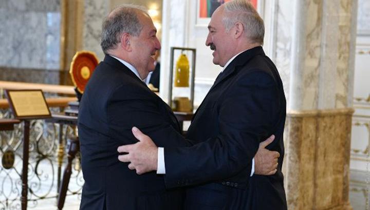 Արմեն Սարգսյանը հանդիպել է Ալեքսանդր Լուկաշենկոյի հետ