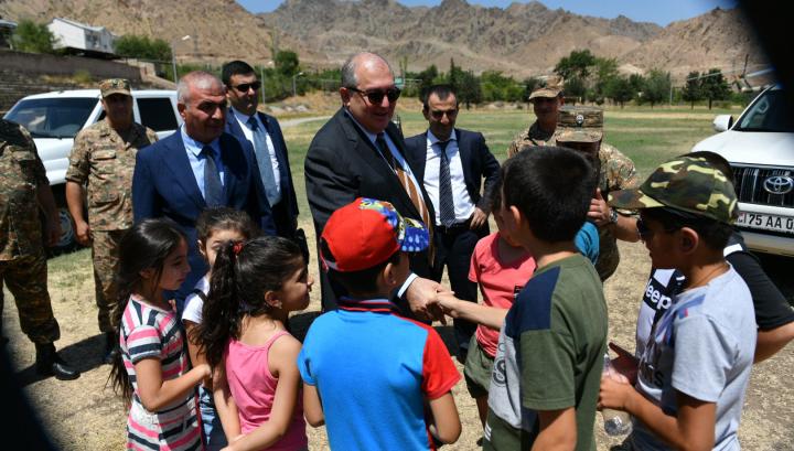 Արմեն Սարգսյանը երկօրյա այցով ժամանել է Սյունիքի մարզ