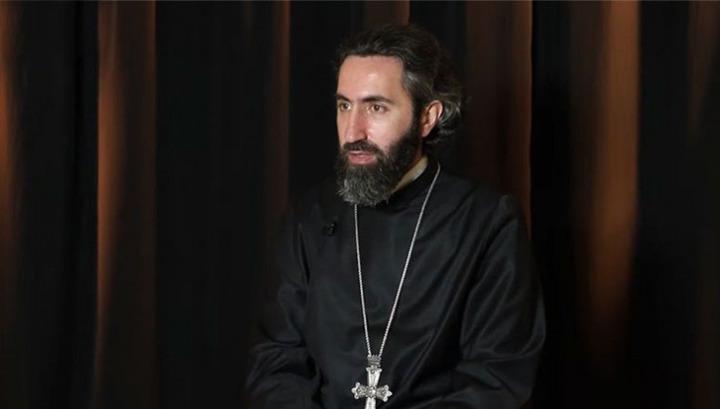 Առաջնորդեցեք ժողովրդին, սրբագրեք ձեր ուրացումը, դուրս եկեք ձեր դերերից․ Ասողիկ աբեղա Կարապետյան