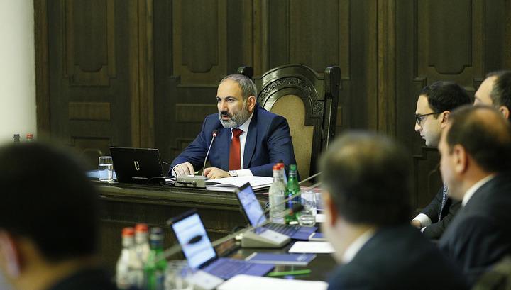 Լոլոների և բոլոլաների պակաս չկա․ «Փաստ»