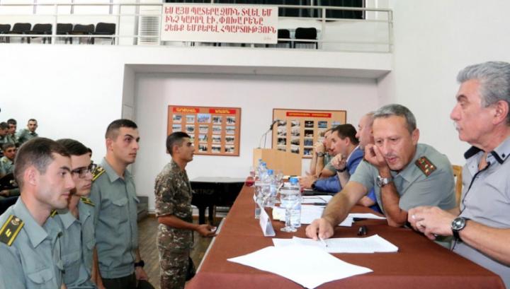 Անցկացվել է ռազմականի շրջանավարտների հետագա ծառայության վայրերի ընտրությունը