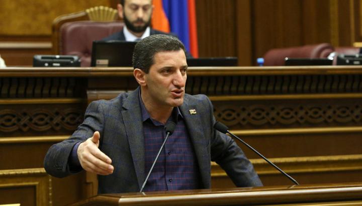 Բա սա հովանավորչություն չէ, բա ի՞նչ է. Գևորգ Պետրոսյան