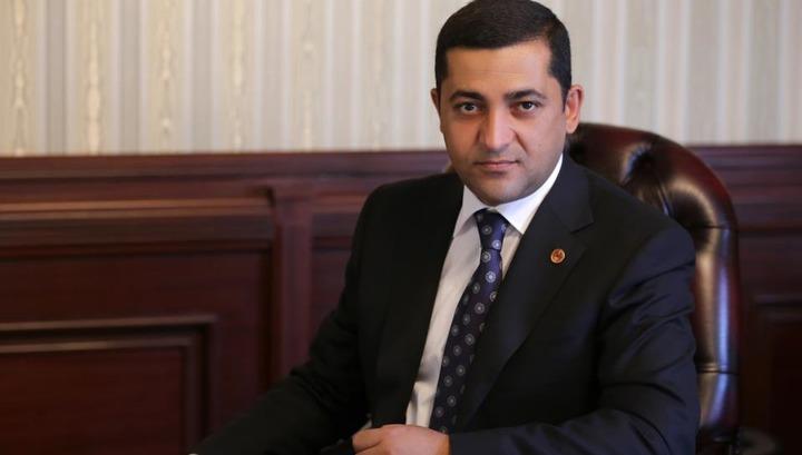 Երևանը որբի գլուխ ա էլի` եկան խուզեցին, հիմա էլ թռնում են. նախկին թաղապետ