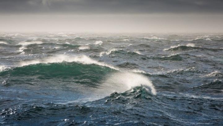 Սև ծովի առափնյա հատվածում փոթորիկ է