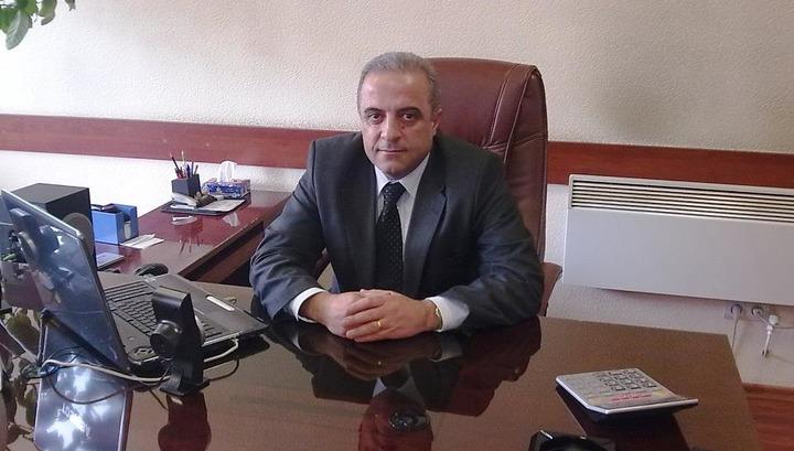 ՀՊՏՀ ռեկտորի պաշտոնակատարը կեղծում է իր կենսագրությունը․ կարծիք