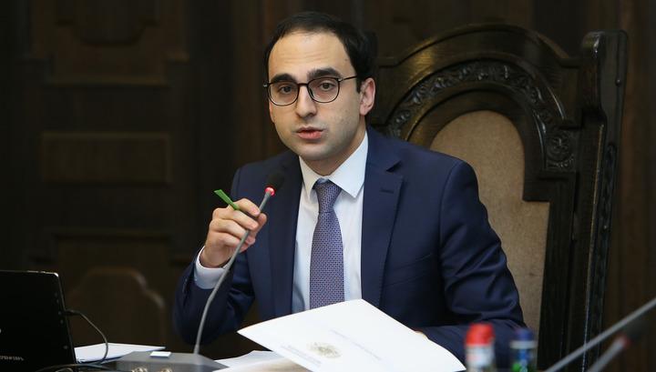 Ավինյանը նոր օգնական ունի