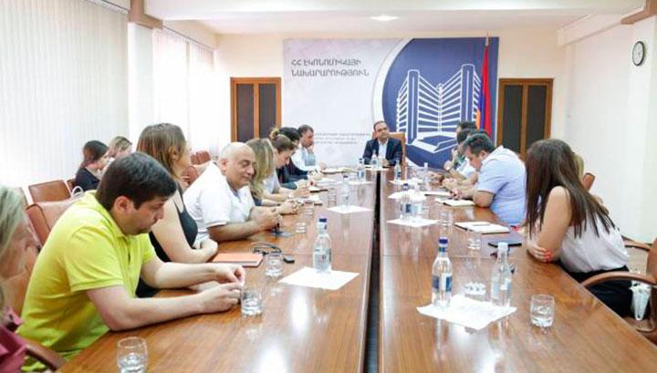 Էկոնոմիկայի նախարարությունում արտահանողները բարձրացրել են ոլորտի խնդիրները