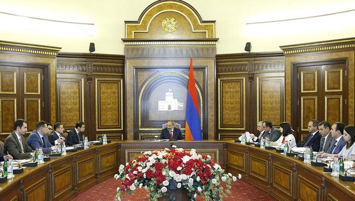 Կառավարությունում քննարկել են որդեգրումների գործընթացի խնդիրները