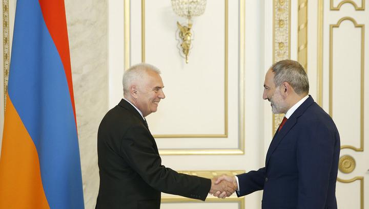 Վարչապետը հրաժեշտի հանդիպում է ունեցել Պյոտր Սվիտալսկու հետ