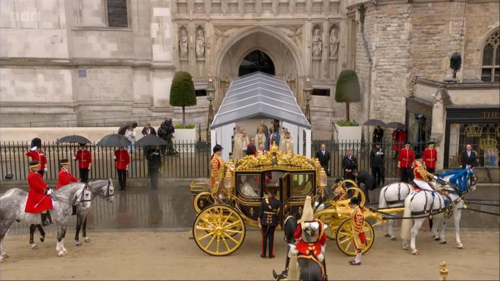 Չարլզ 3-րդը թագադրվում է․ ՈւՂԻՂ