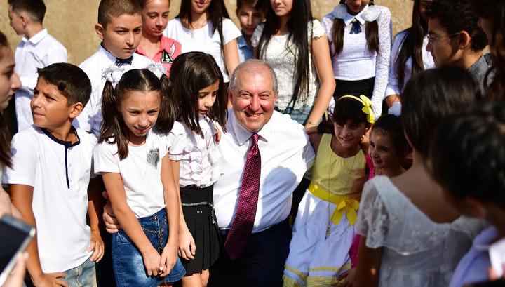 Միտքը մեր բնական ռեսուրսն է, որը վերածում ենք գիտելիքի․ Նախագահի ուղերձը