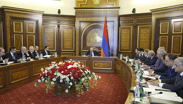 Խորհրդակցություն կառավարությունում՝ նվիրված աղետի գոտու խնդիրների լուծմանը