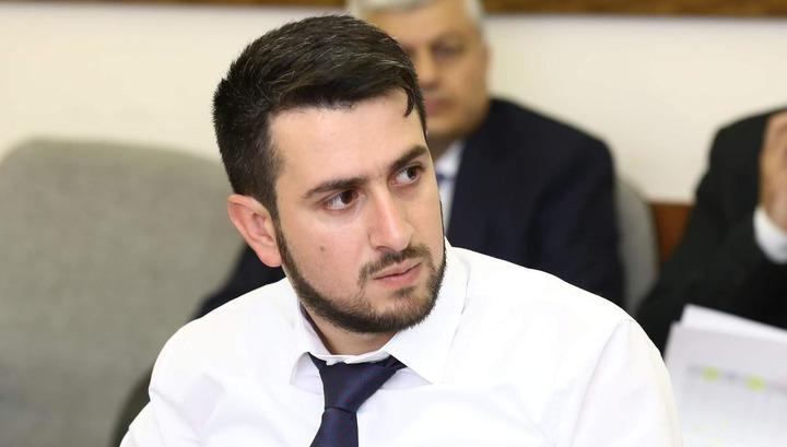 Բաբայանը հարստացել եւ մոռացել է անցյալը․ «Ժողովուրդ»