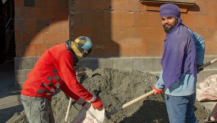 Հնդիկները՝ էժան աշխատուժ, հայերը՝ գործազուրկ․ «Ժողովուրդ»