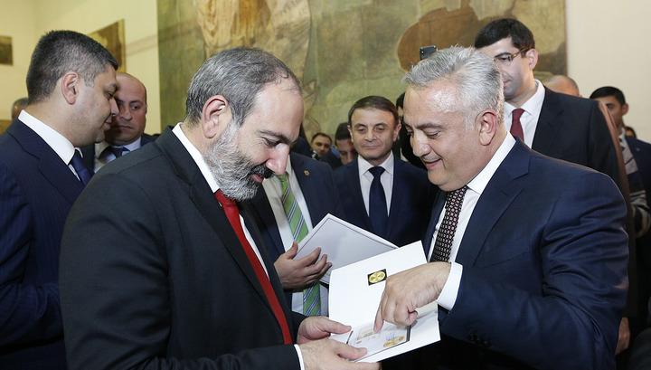 Մի՞թե սա ական չէ բանկային համակարգի տակ․ 168.am