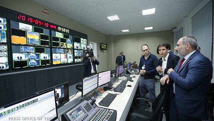 Վարչապետն այցելել է Հանրային հեռուստաընկերություն