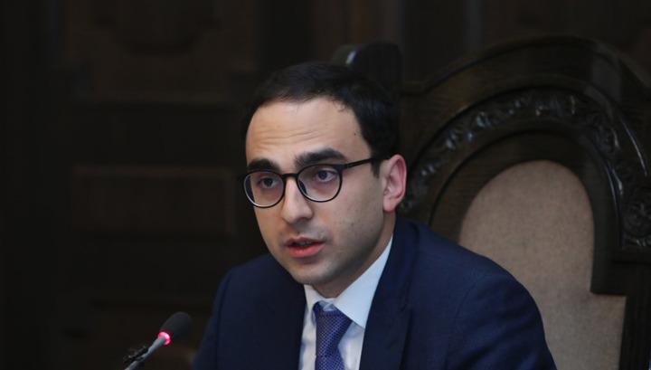 6 անգամ բարձրացնելու ենք առաջին երեխայի ծննդյան միանվագ նպաստը. Տիգրան Ավինյան